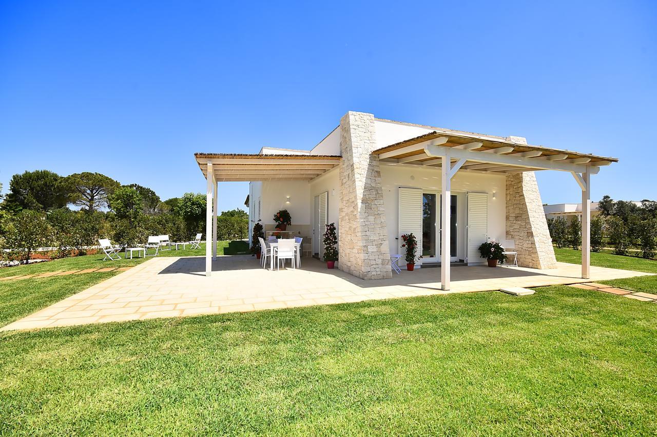 Borgo Fiorito Relais Bed & Breakfast Parabita Bagian luar foto