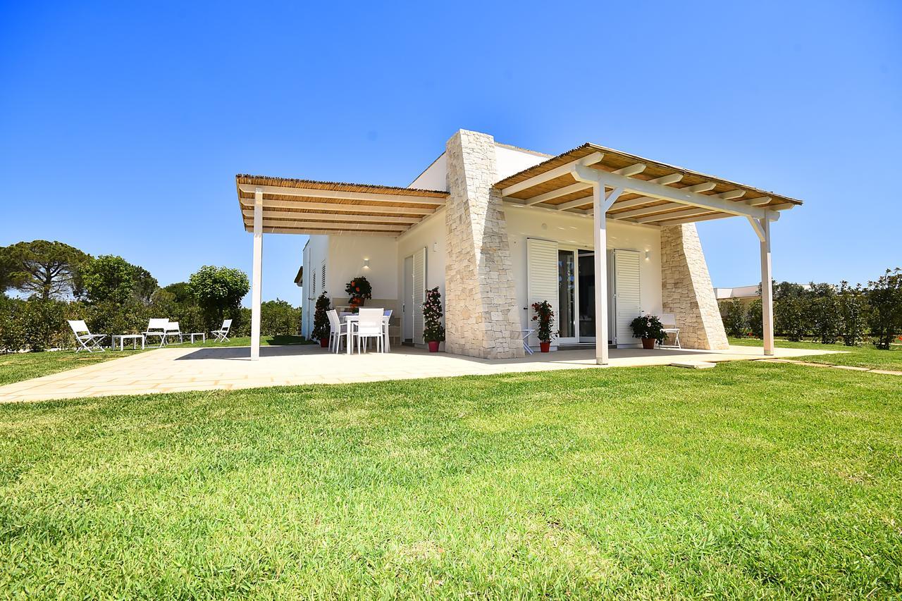 Borgo Fiorito Relais Bed & Breakfast Parabita Bagian luar foto