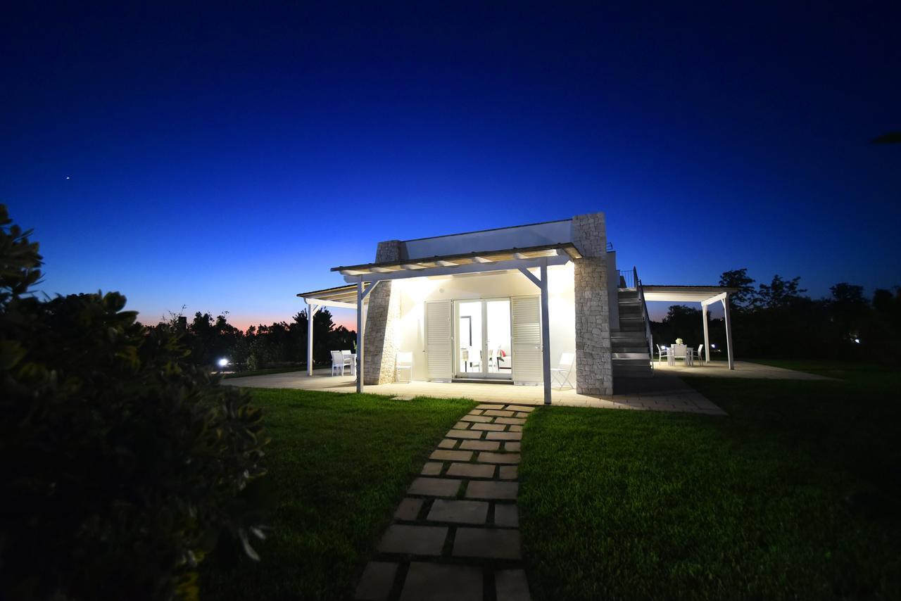 Borgo Fiorito Relais Bed & Breakfast Parabita Bagian luar foto