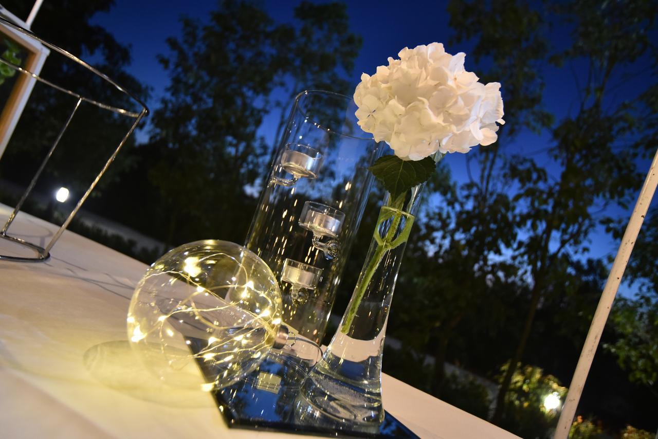 Borgo Fiorito Relais Bed & Breakfast Parabita Bagian luar foto