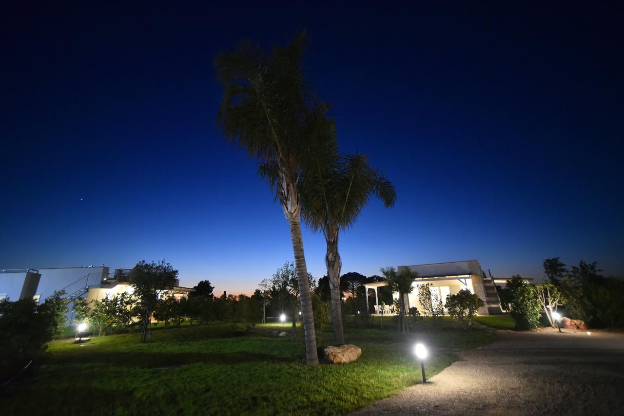 Borgo Fiorito Relais Bed & Breakfast Parabita Bagian luar foto