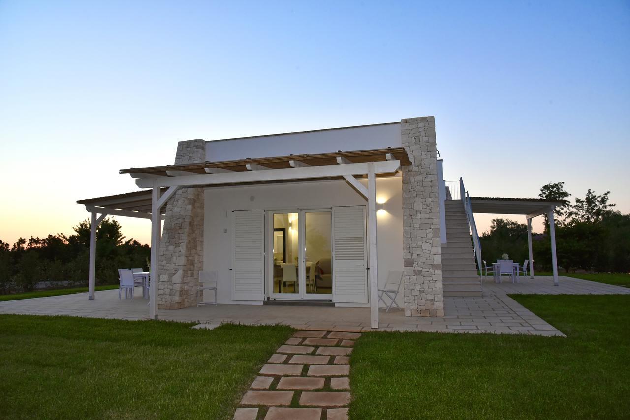 Borgo Fiorito Relais Bed & Breakfast Parabita Bagian luar foto